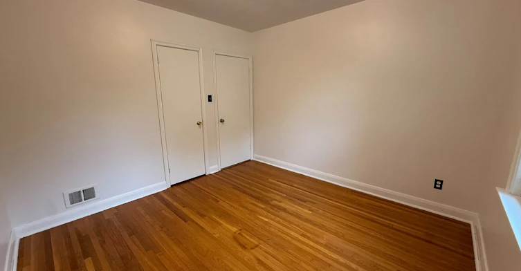 Main-9 Macleod Street, Toronto, ON, M6L 2M7 - 12