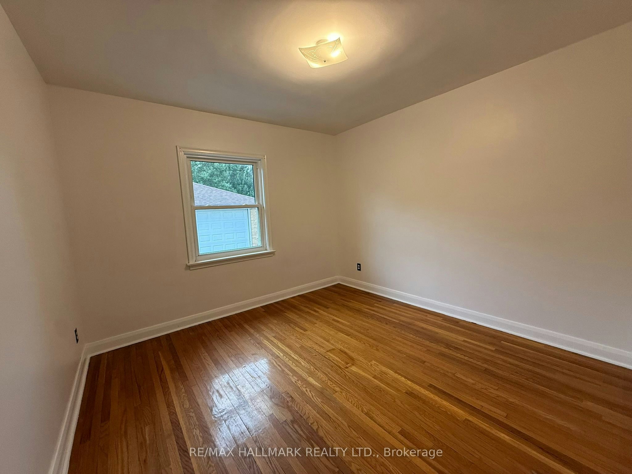 Main-9 Macleod Street, Toronto, ON, M6L 2M7 - 11