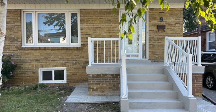 Main-9 Macleod Street, Toronto, ON, M6L 2M7 - 2
