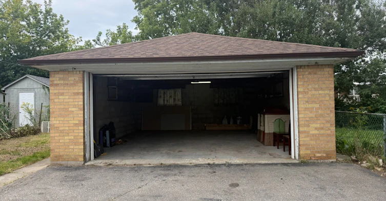 Main-9 Macleod Street, Toronto, ON, M6L 2M7 - 17