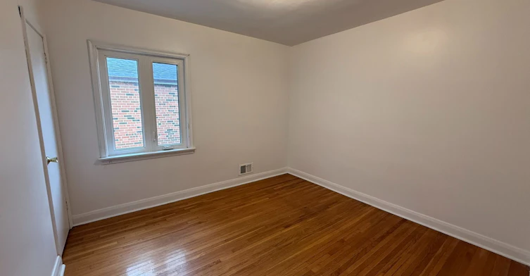 Main-9 Macleod Street, Toronto, ON, M6L 2M7 - 14