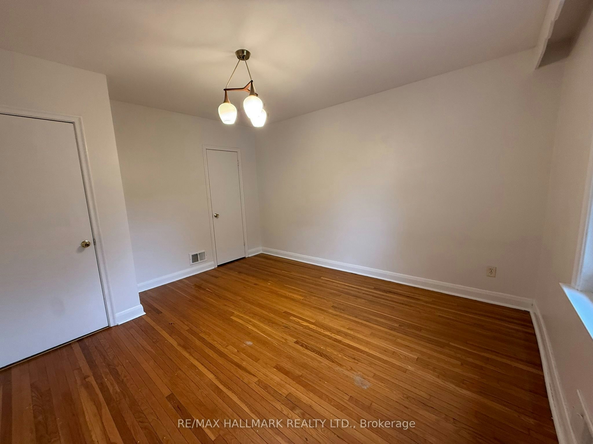 Main-9 Macleod Street, Toronto, ON, M6L 2M7 - 9