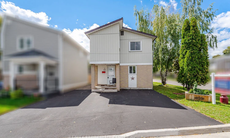 44 Grand Valley Drive