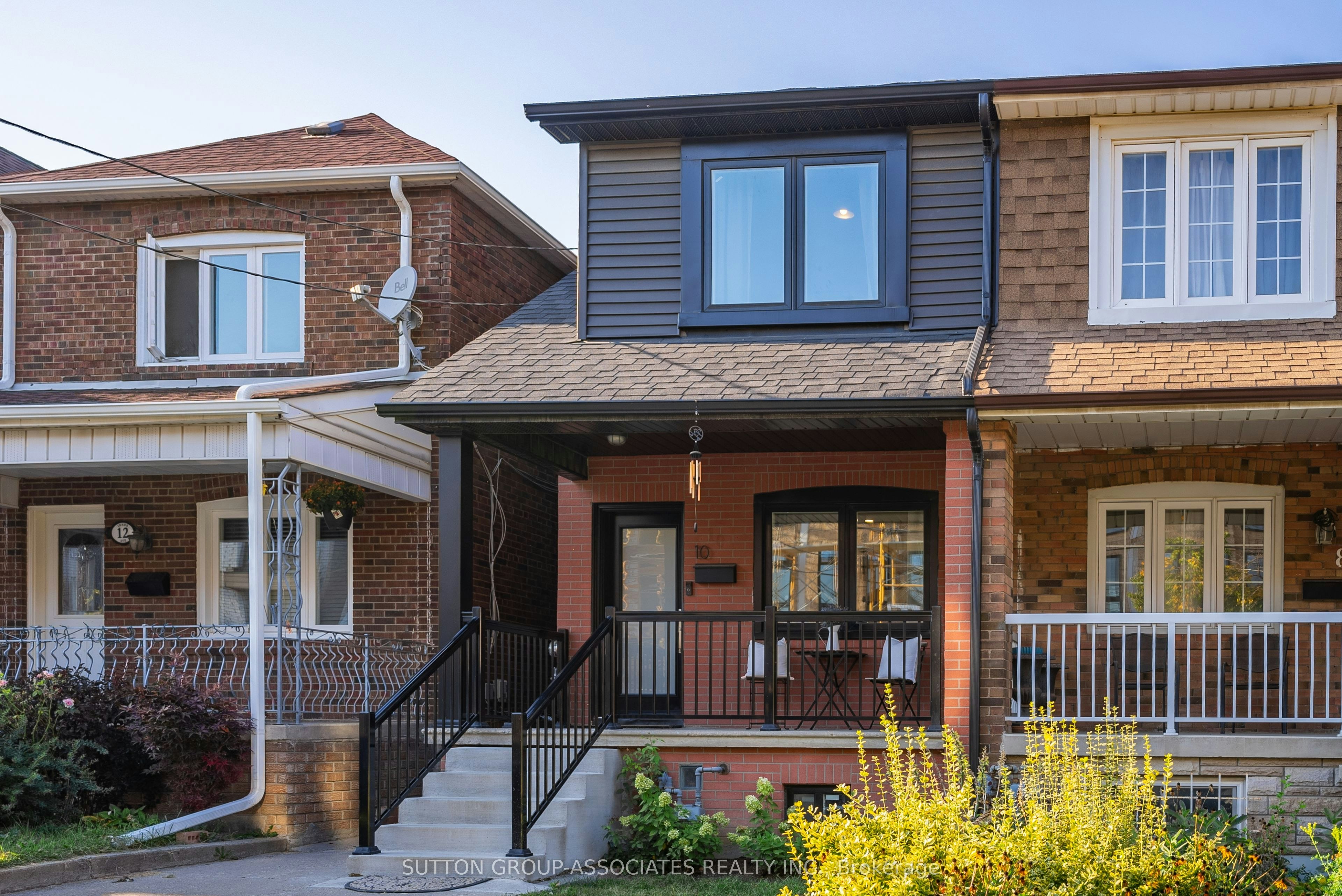 10 Innes Avenue, Toronto, ON, M6E 1M8