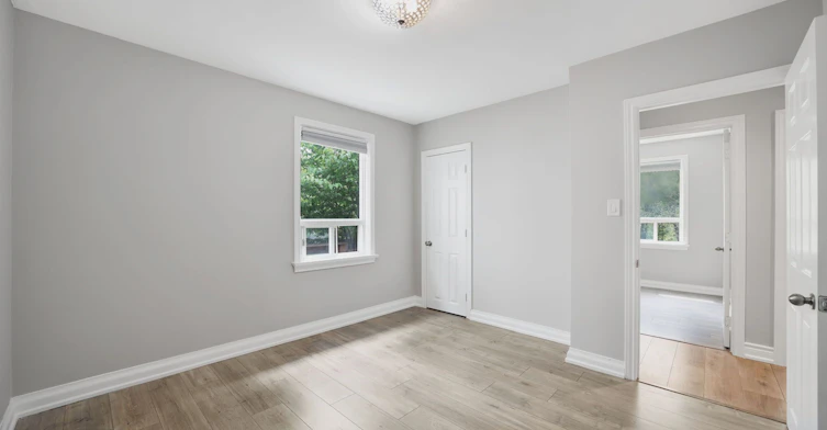 15 Delroy Drive, Toronto, ON, M8Y 1M8 - 14