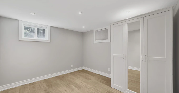 15 Delroy Drive, Toronto, ON, M8Y 1M8 - 22