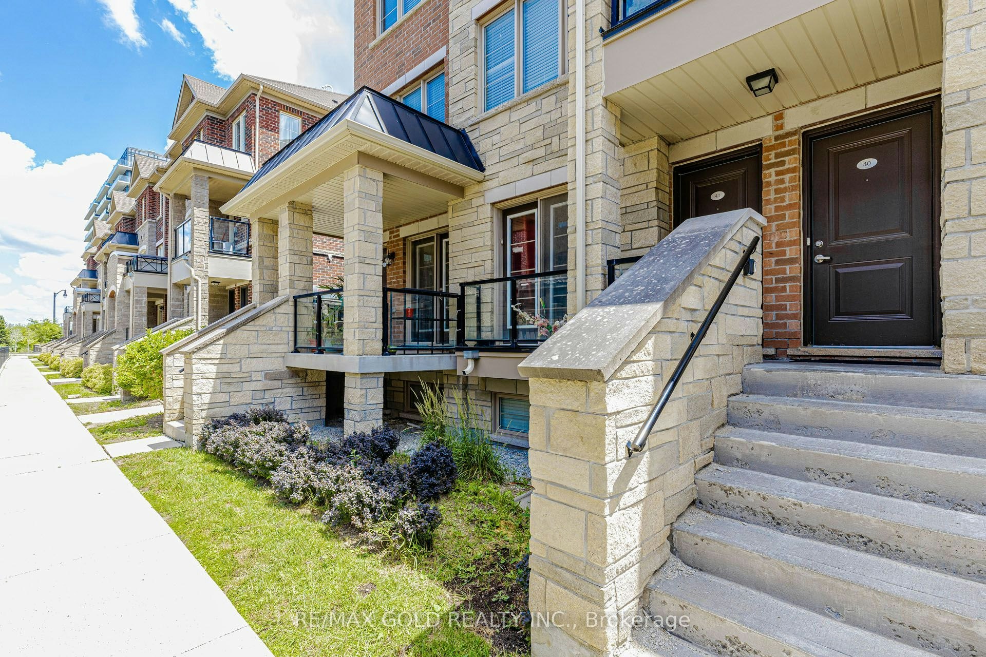 # 40-200 Veterans Drive, Brampton, ON, L7A 4S6