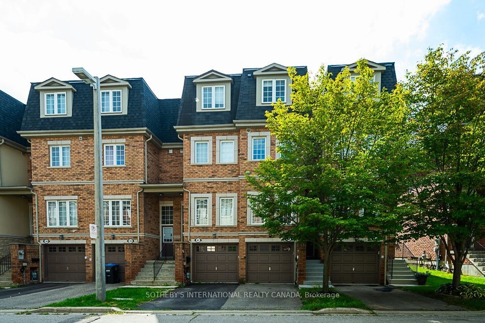 44-435 Hensall Circle, Mississauga, ON, L5A 4P1