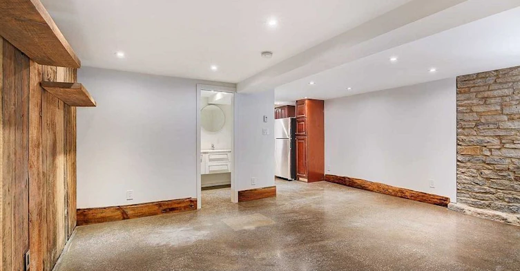 BSMT-9 Rambert Crescent, Toronto, ON, M6S 1E5 - 6