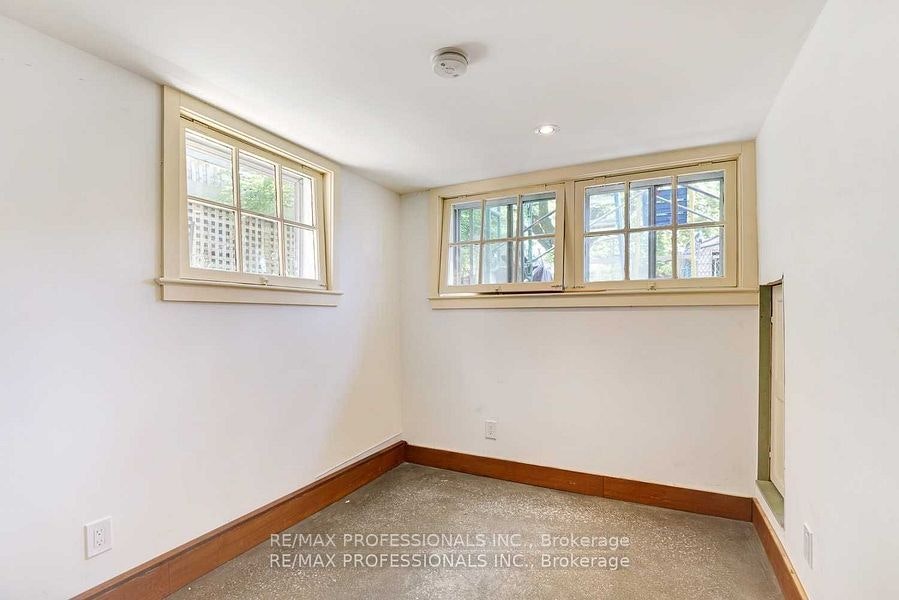 BSMT-9 Rambert Crescent, Toronto, ON, M6S 1E5 - 8