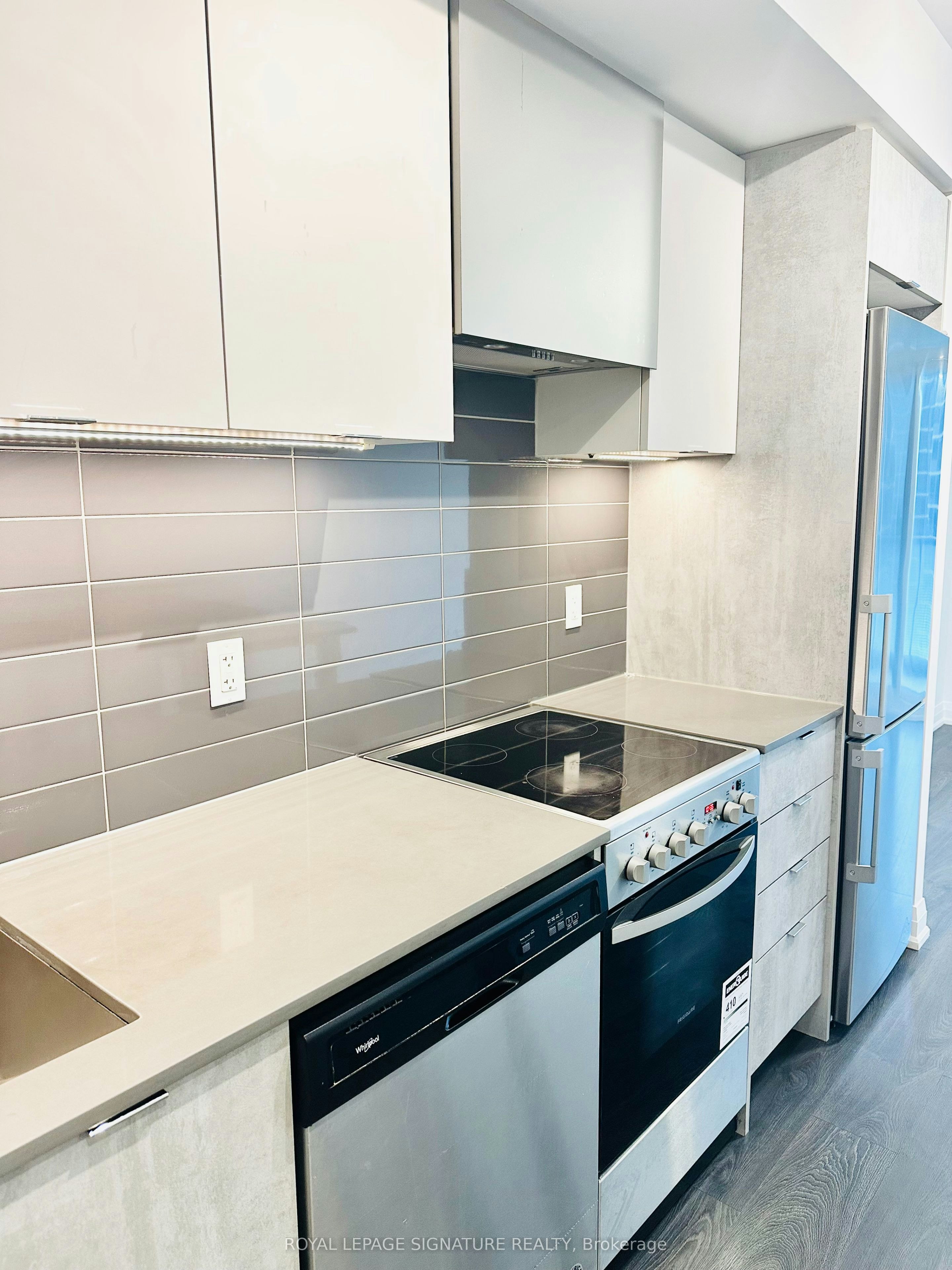 1704-30 Gibbs Road, Toronto, ON, M9B 6L6 - 5