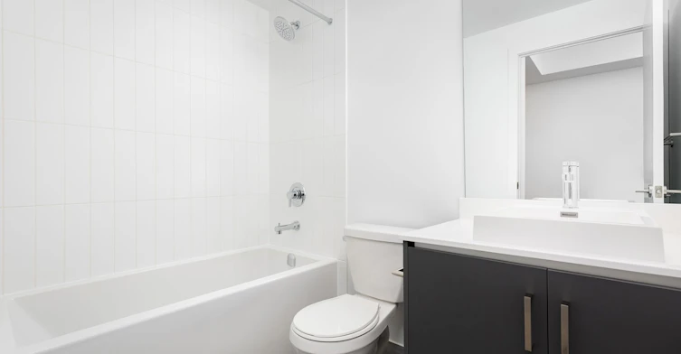 2008-251 Manitoba Street, Toronto, ON, M8Y 0C7 - 13