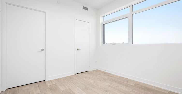 2008-251 Manitoba Street, Toronto, ON, M8Y 0C7 - 11
