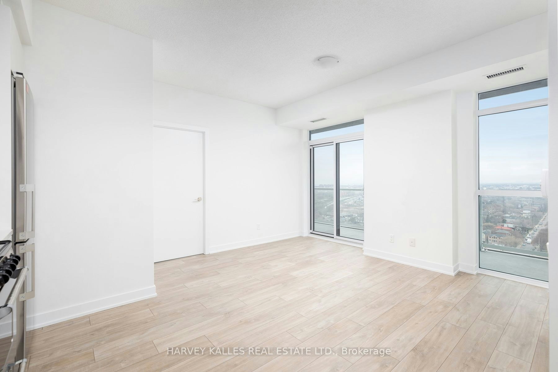 2008-251 Manitoba Street, Toronto, ON, M8Y 0C7 - 4