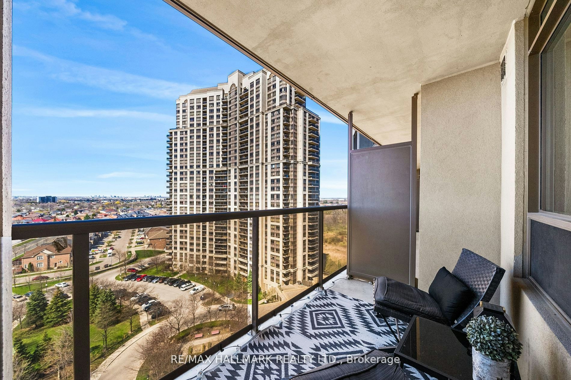1421-700 Humberwood Boulevard, Toronto, ON, M9W 7J4 - 17