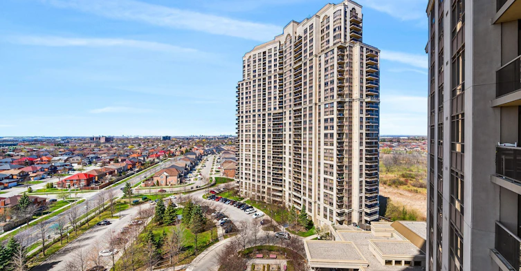 1421-700 Humberwood Boulevard, Toronto, ON, M9W 7J4