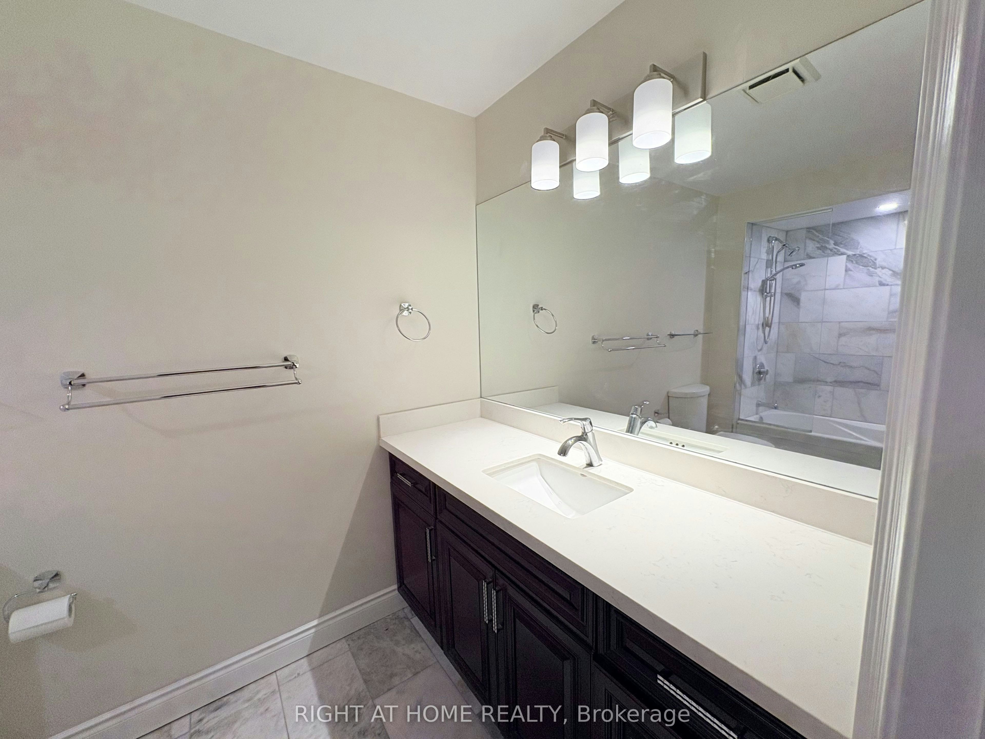 2 Stornwood Court, Brampton, ON, L6W 4H4 - 22