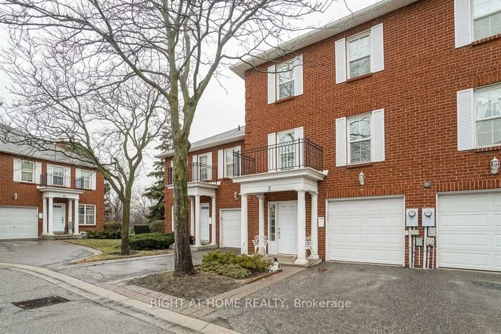 2 Stornwood Court, Brampton, ON, L6W 4H4
