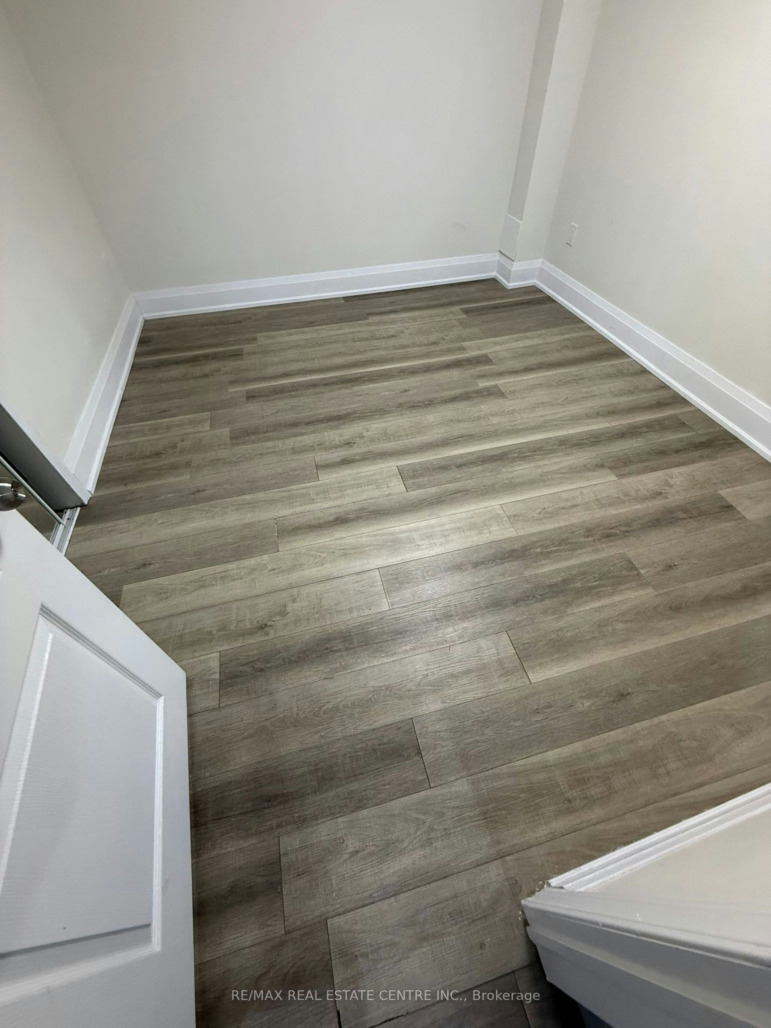 53 Thorntree Crescent, Brampton, ON, L6Y 3Y1 - 8