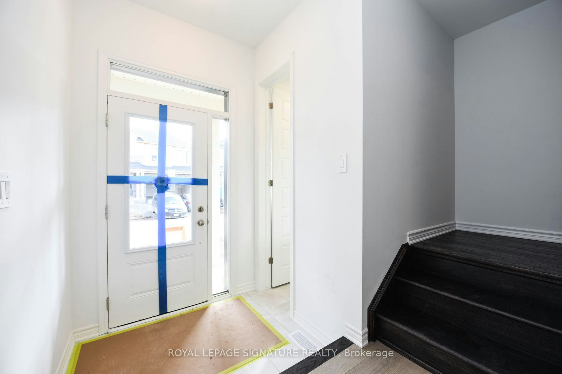 1579 Severn Drive, Milton, ON, L9E 1X8 - 4