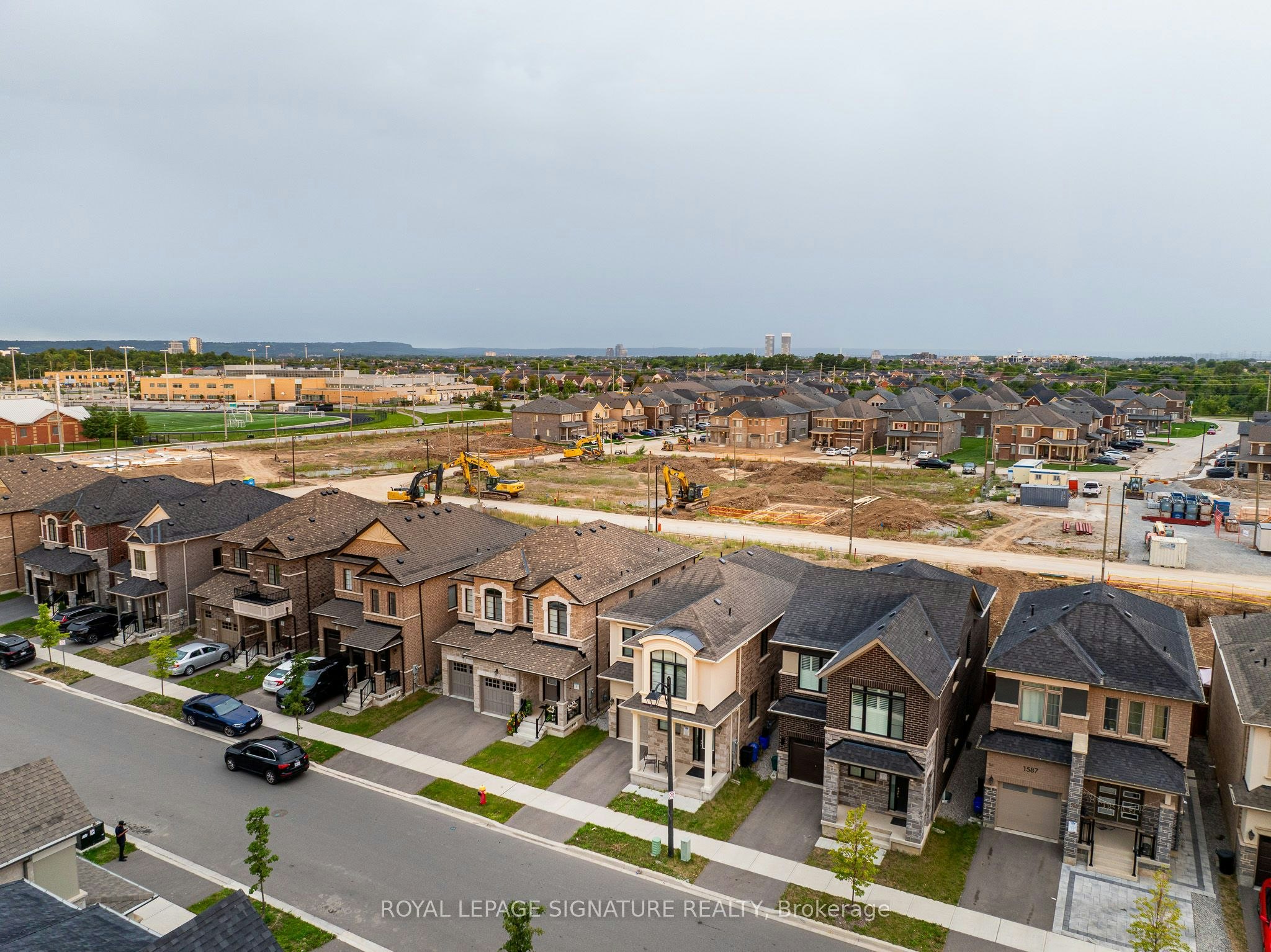 1579 Severn Drive, Milton, ON, L9E 1X8 - 42