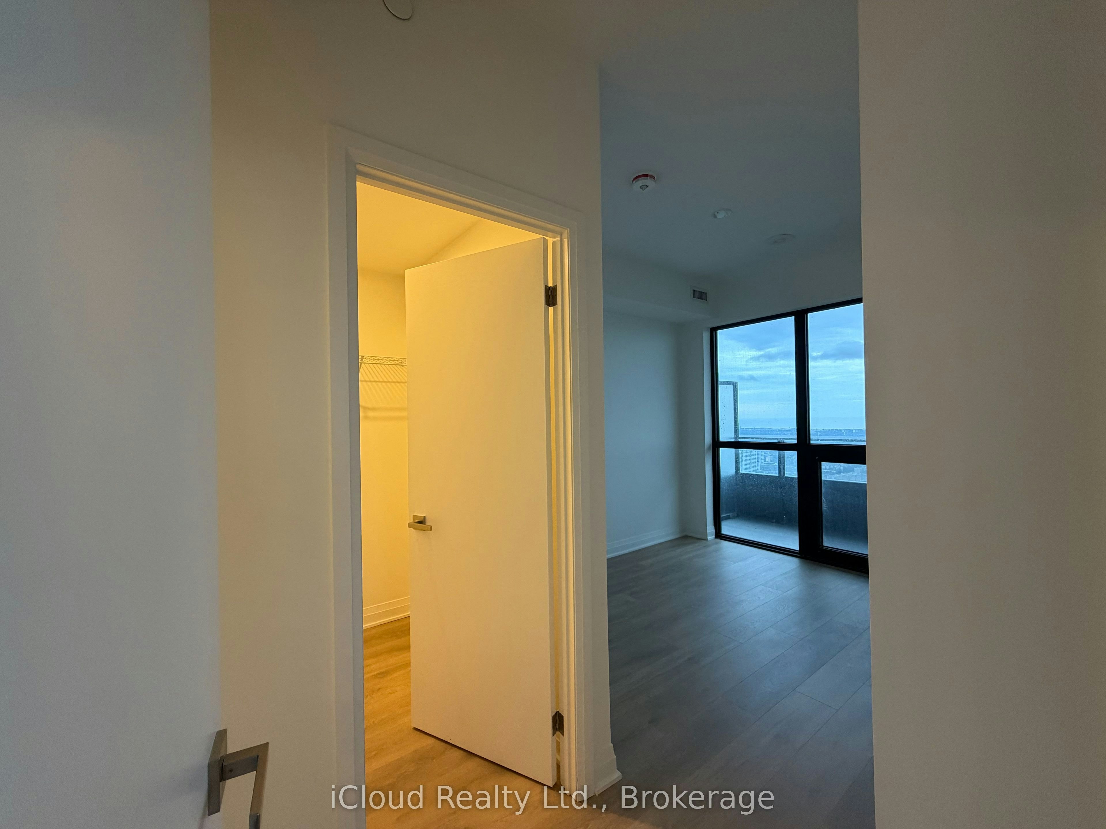 5304-4015 The Exchange N/A, Mississauga, ON, L5B 0N9 - 17
