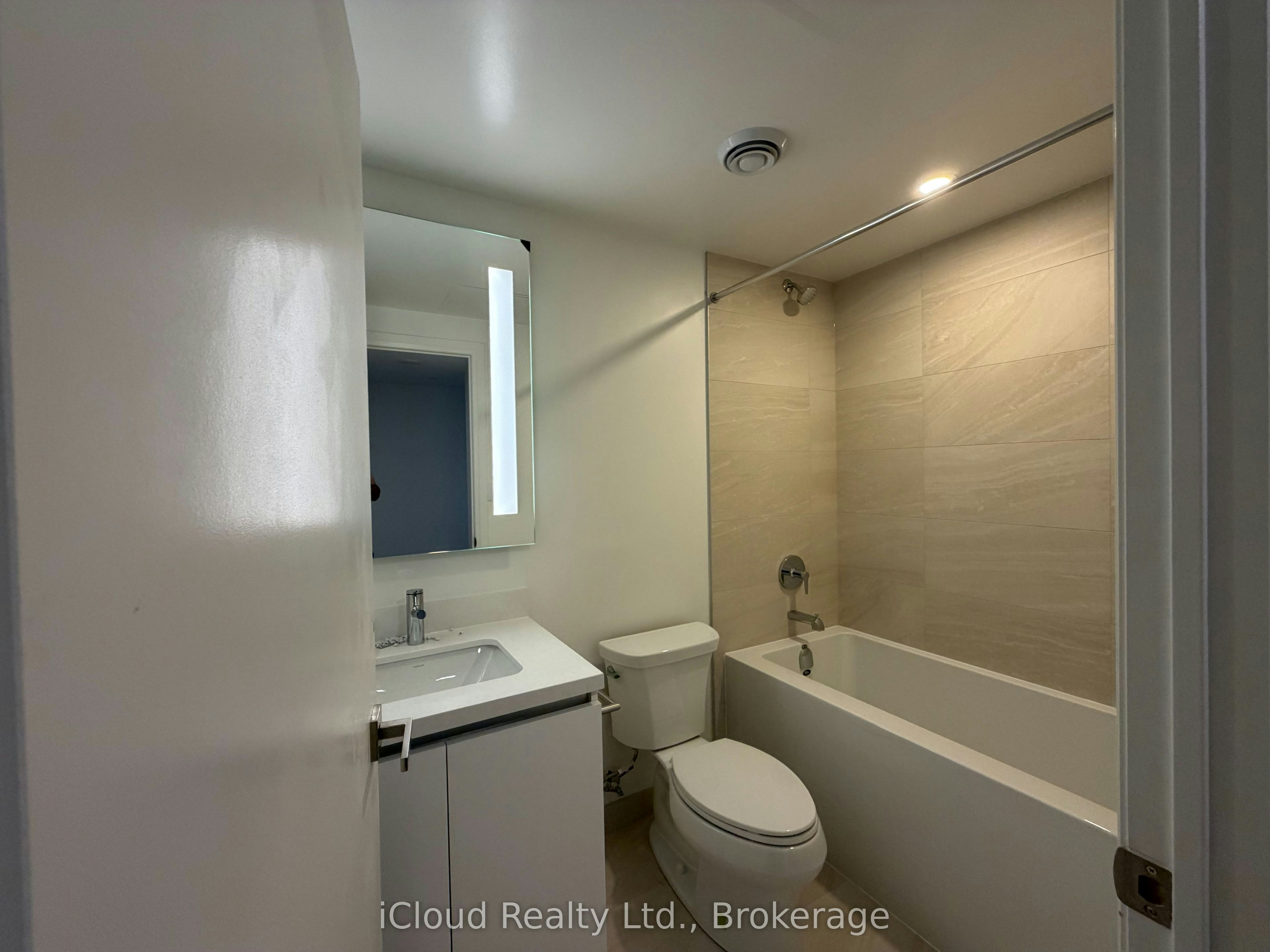 5304-4015 The Exchange N/A, Mississauga, ON, L5B 0N9 - 6