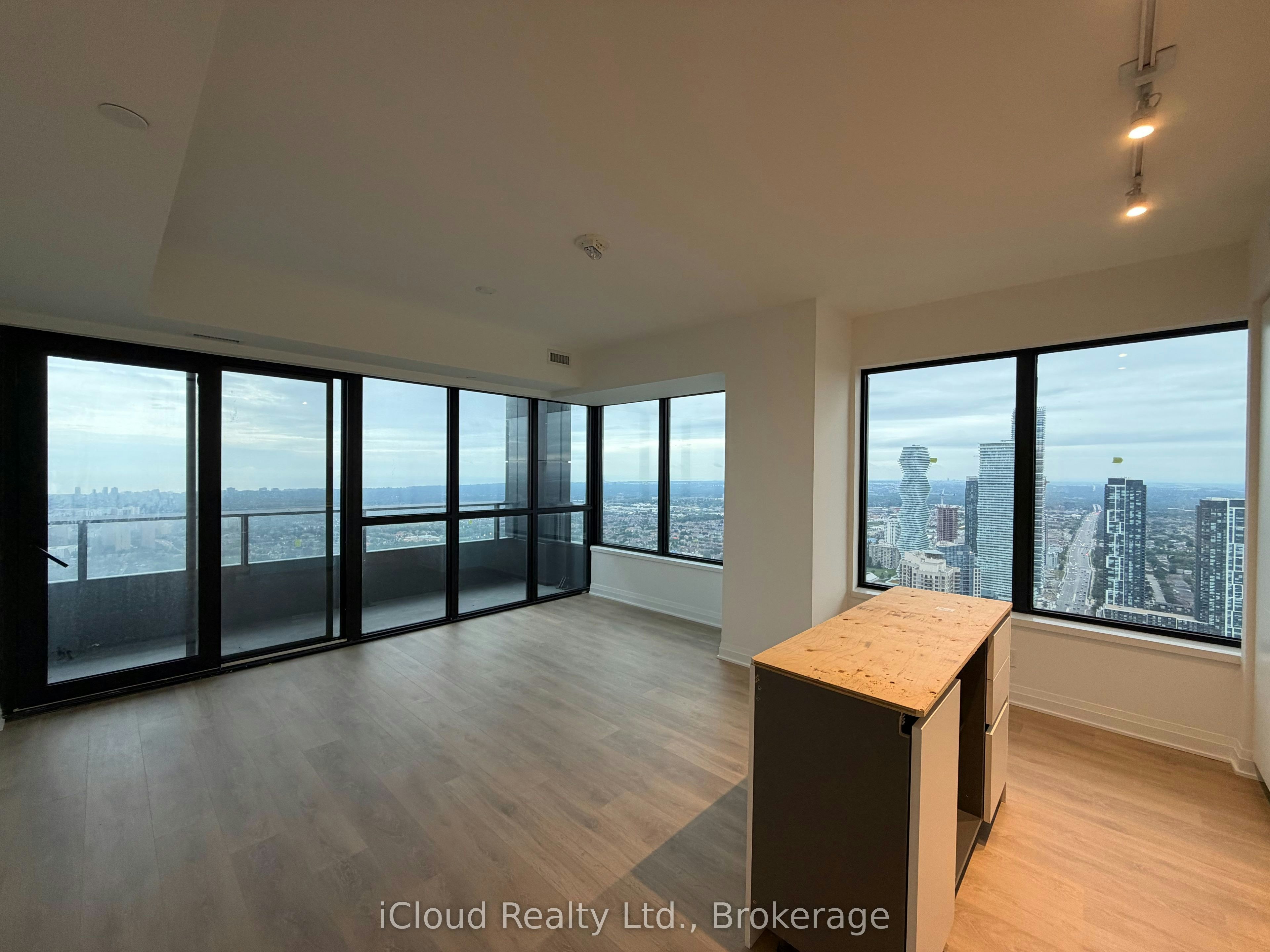 5304-4015 The Exchange N/A, Mississauga, ON, L5B 0N9 - 13