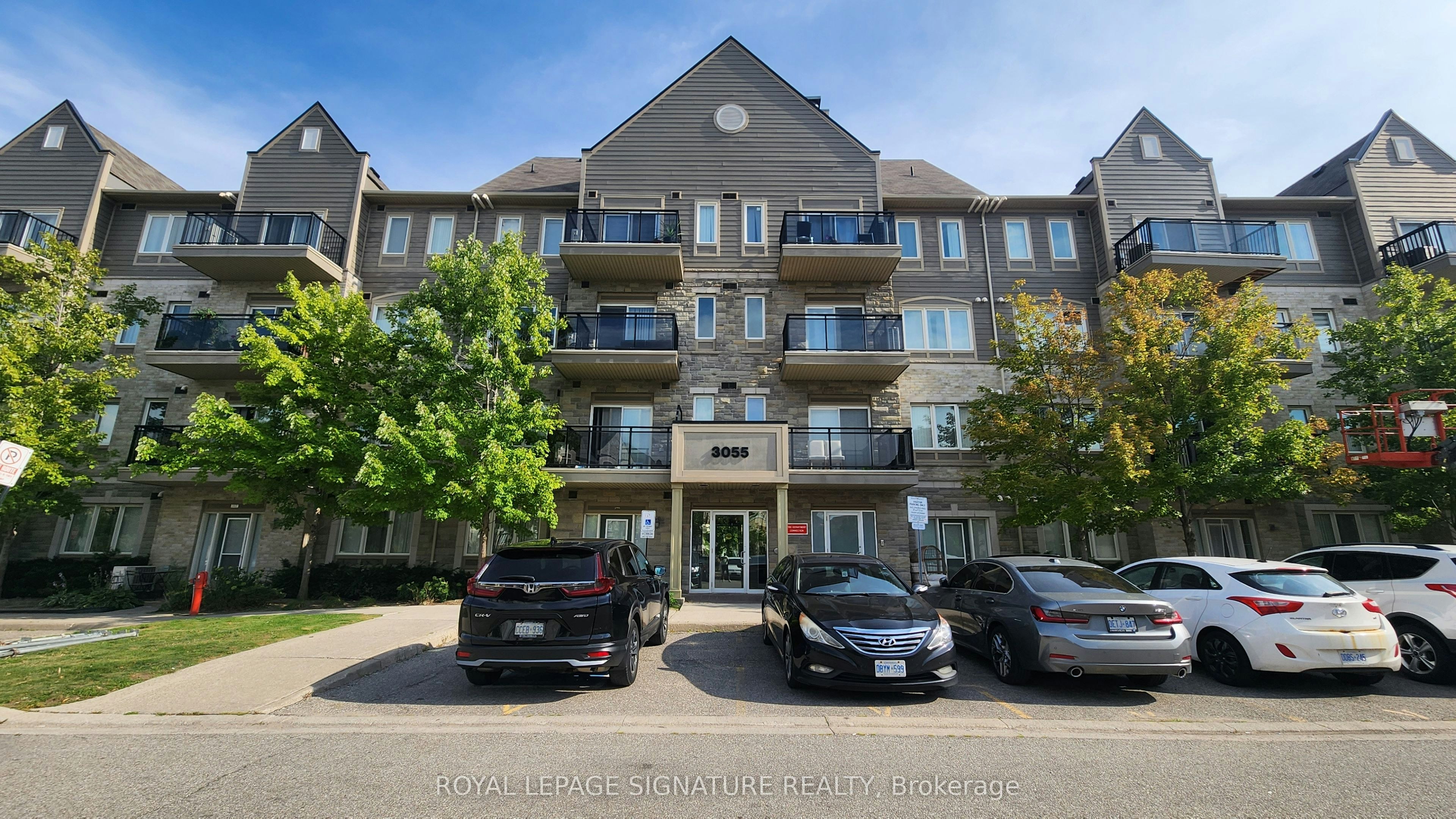 406-3055 Thomas Street, Mississauga, ON, L5M 0M4
