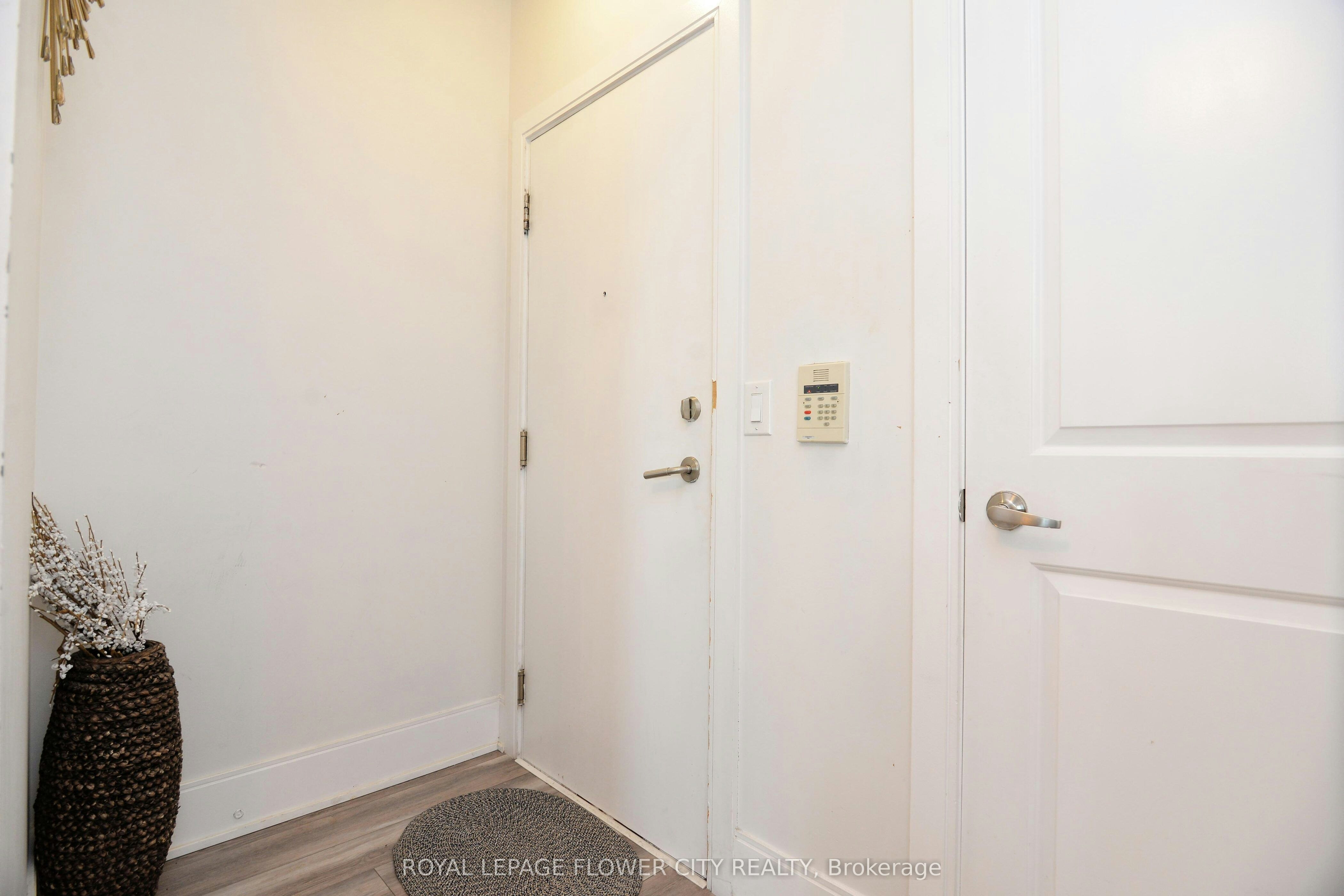 1902-330 Burnhamthorpe Road W, Mississauga, ON, L5B 0E1 - 6