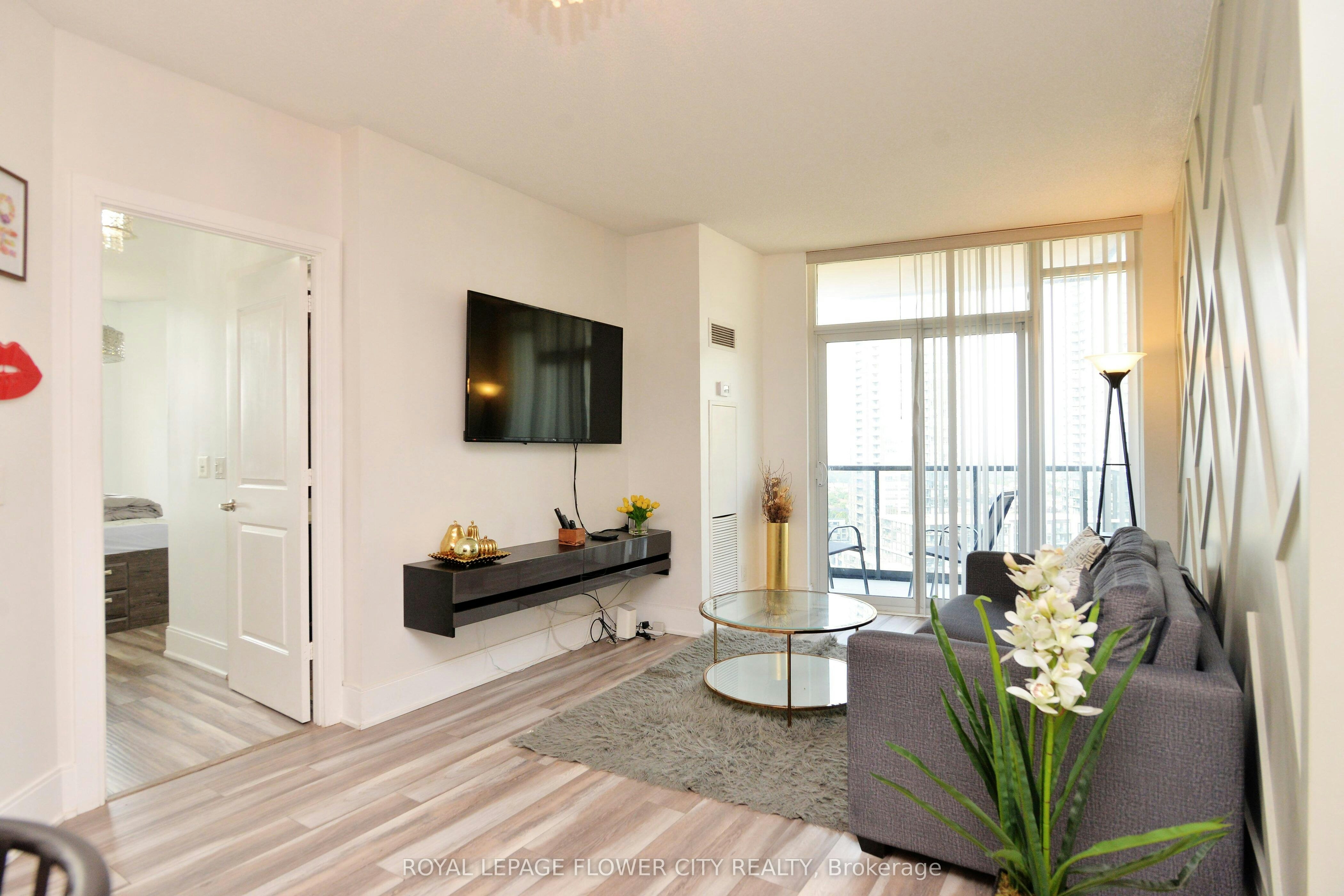 1902-330 Burnhamthorpe Road W, Mississauga, ON, L5B 0E1 - 8