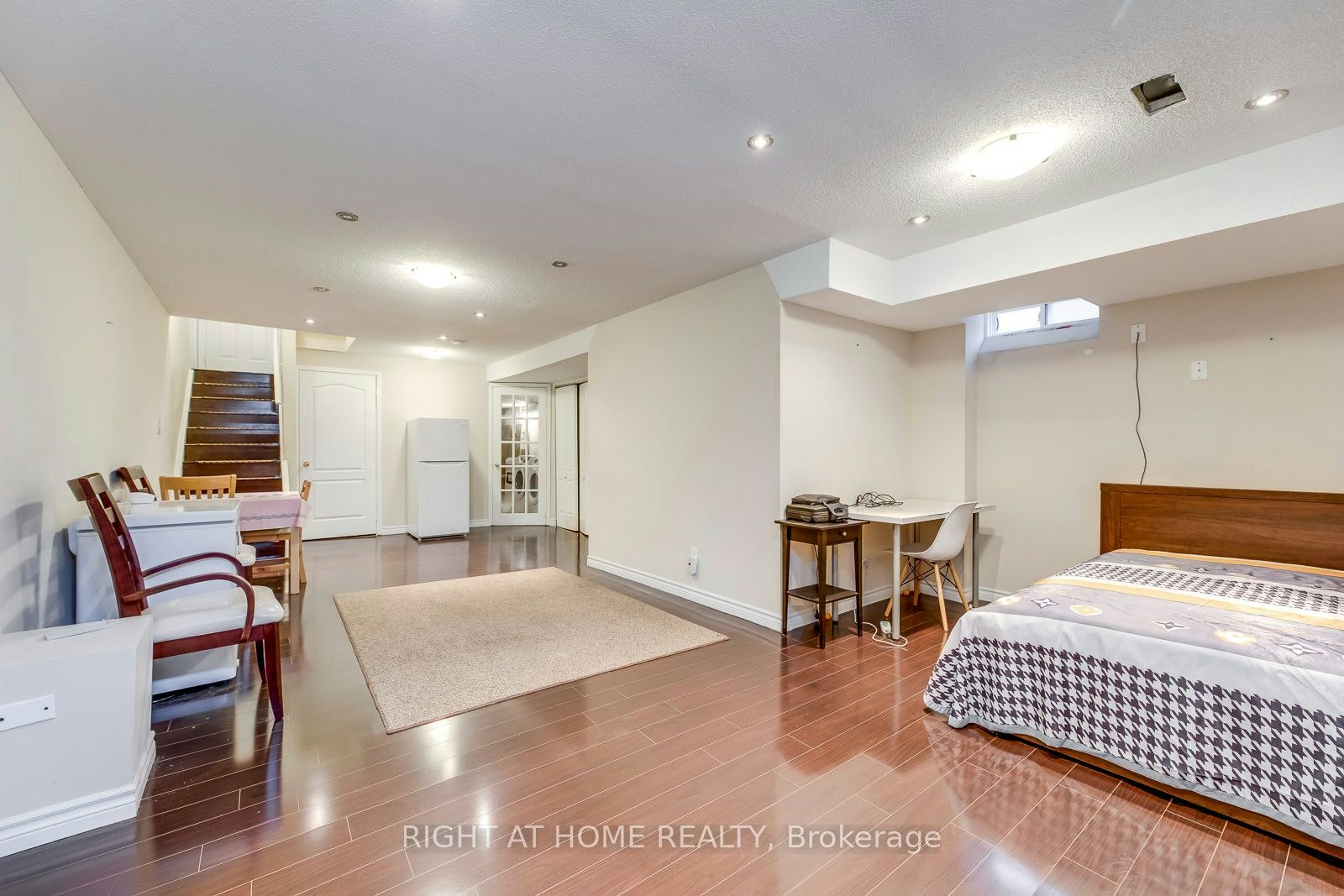 3402 Fountain Park Avenue, Mississauga, ON, L5M 7E3 - 23