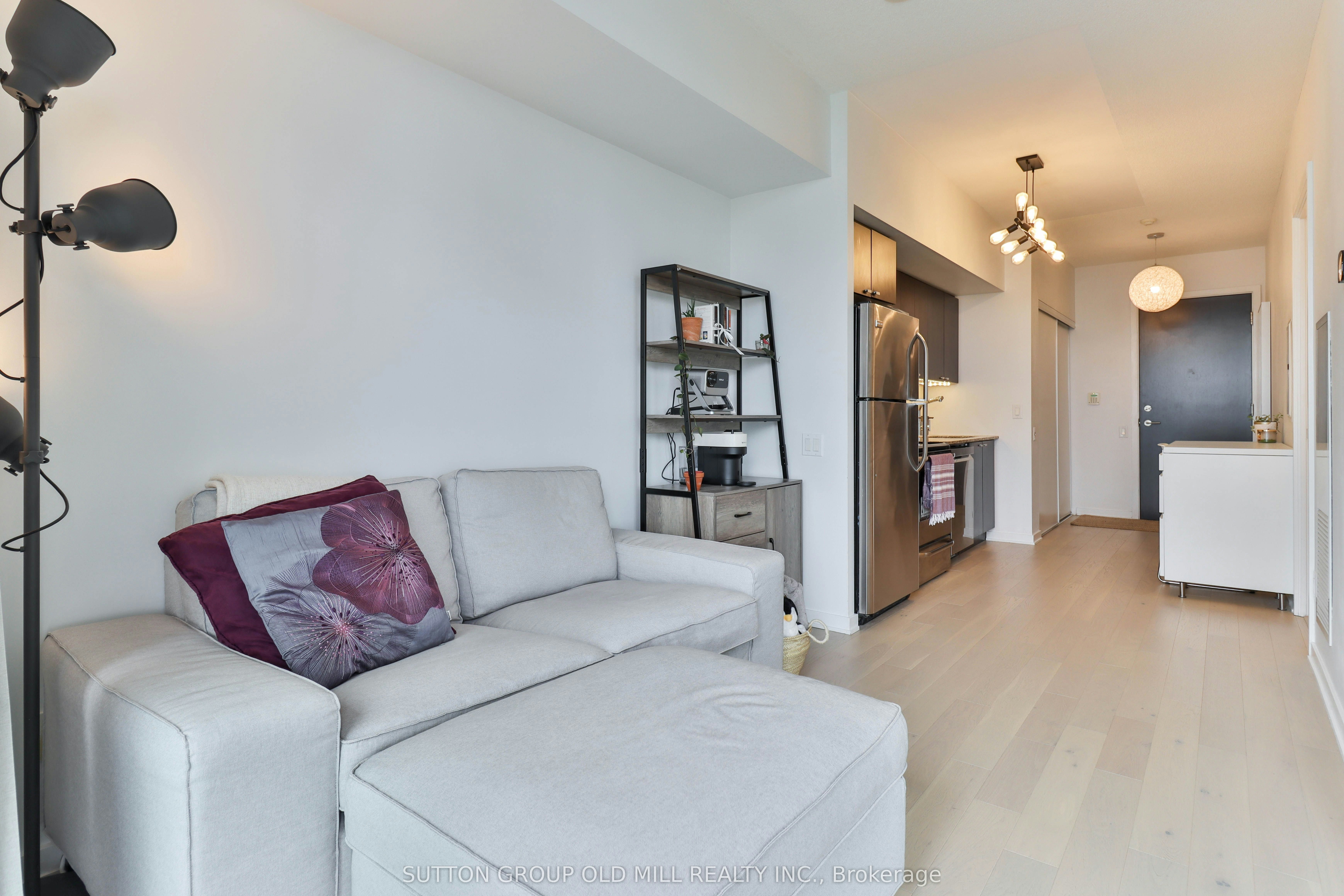 2709-105 The Queensway N/A, Toronto, ON, M6S 5B5 - 6