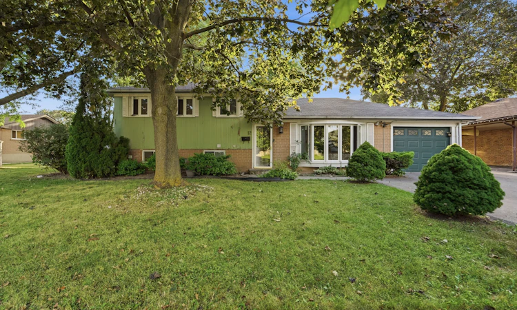 12 Vanderbrent Crescent
