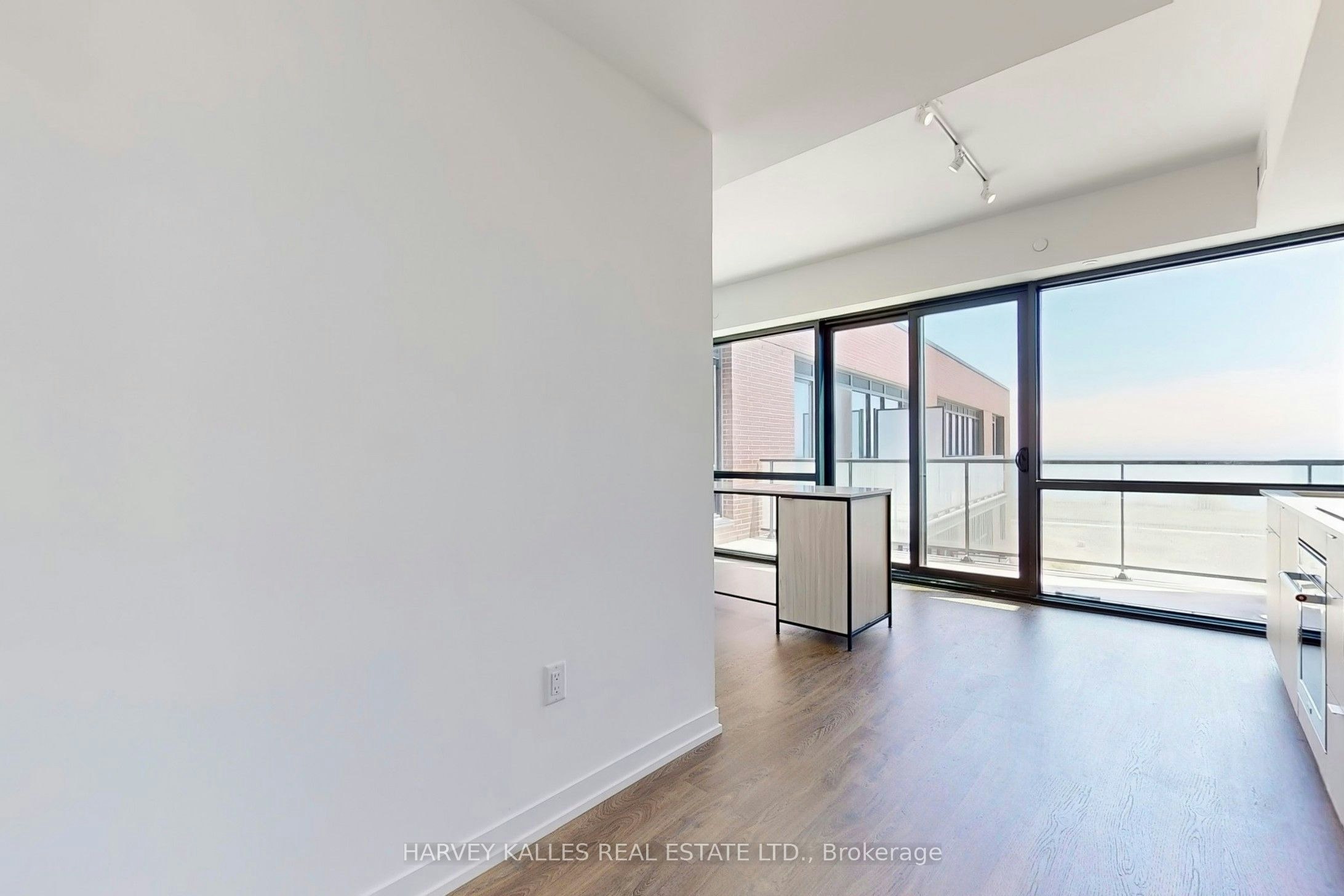 901-251 Masonry Way, Mississauga, ON, L5H 0B3 - 17