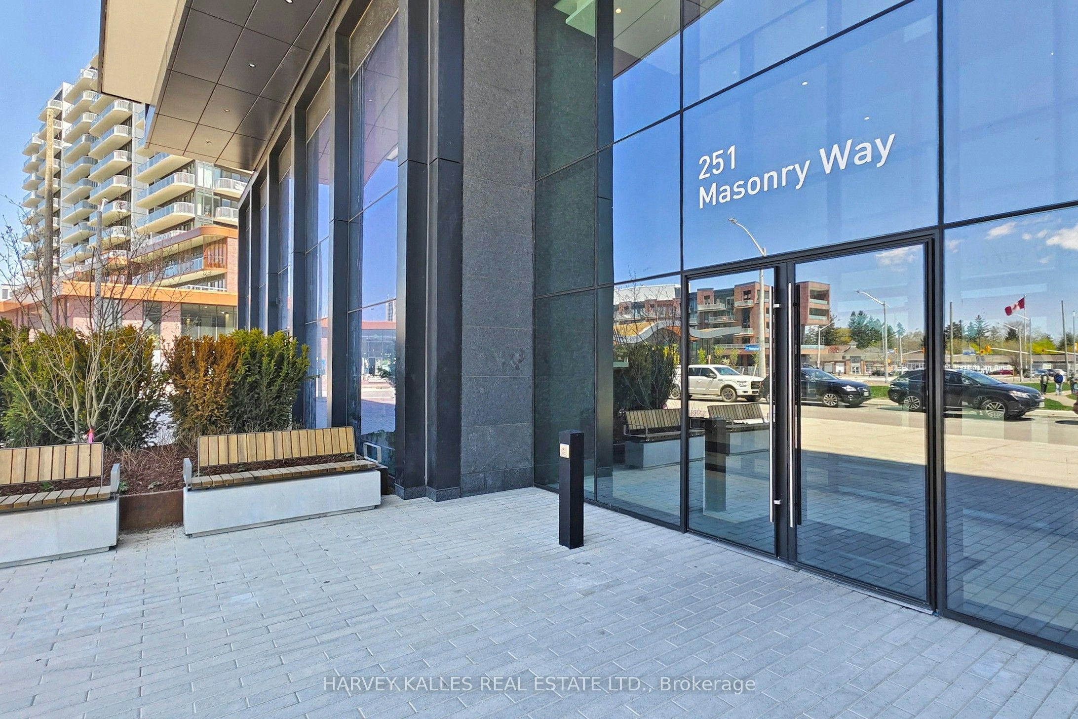 901-251 Masonry Way, Mississauga, ON, L5H 0B3 - 4