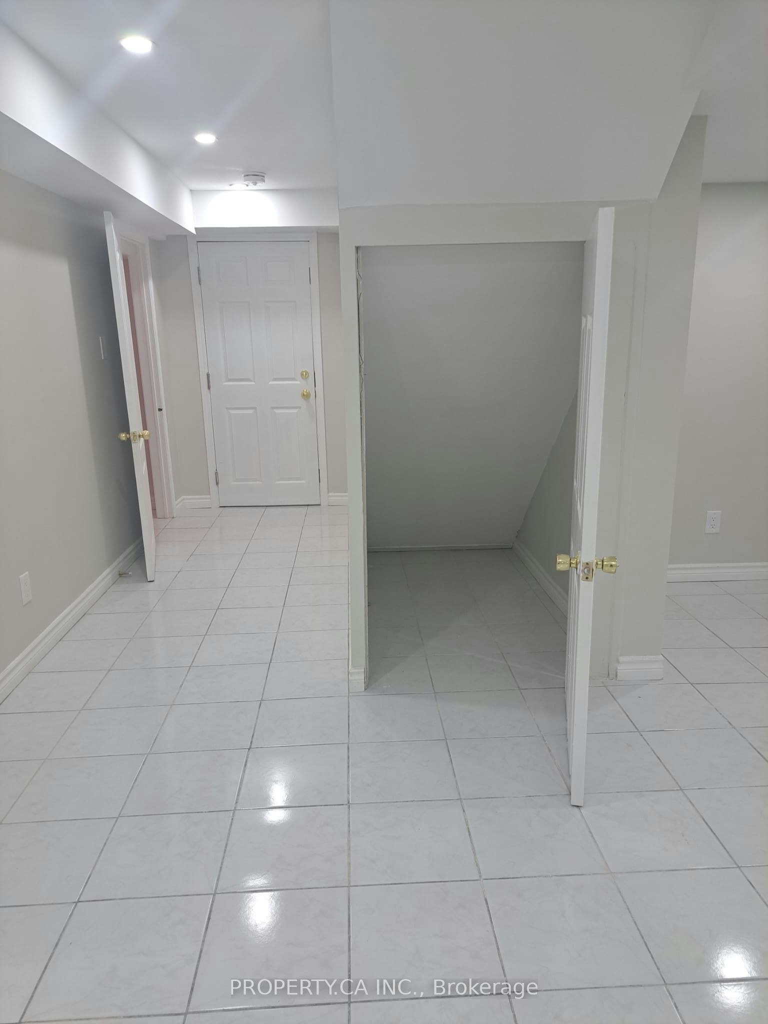 Bsmt-135 Sunny Meadow Boulevard, Brampton, ON, L6R 2H8 - 8