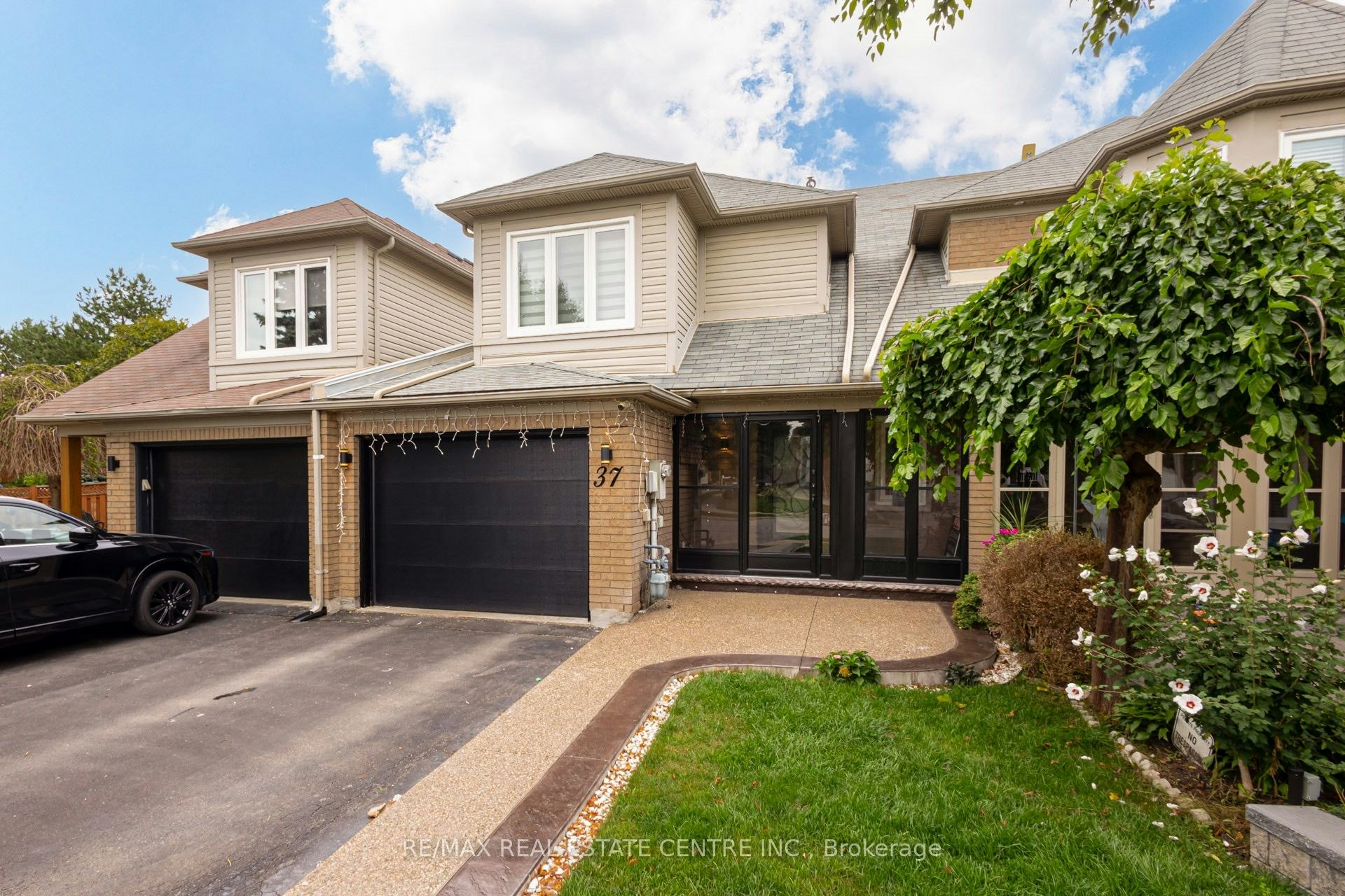 37 Woodstream Avenue, Brampton, ON, L6R 1N7 - 2