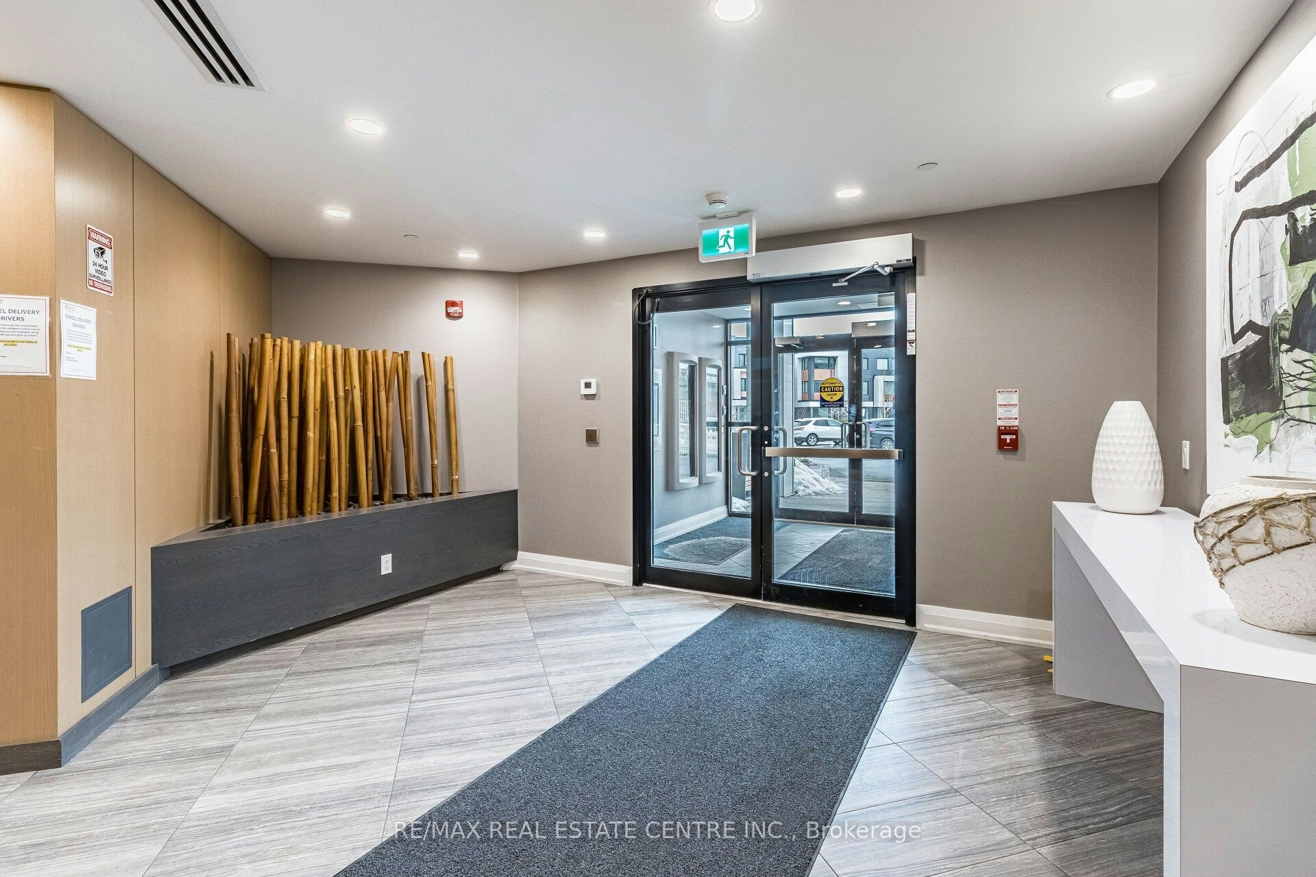 330-128 Grovewood Common N/A, Oakville, ON, L6H 0X3 - 2