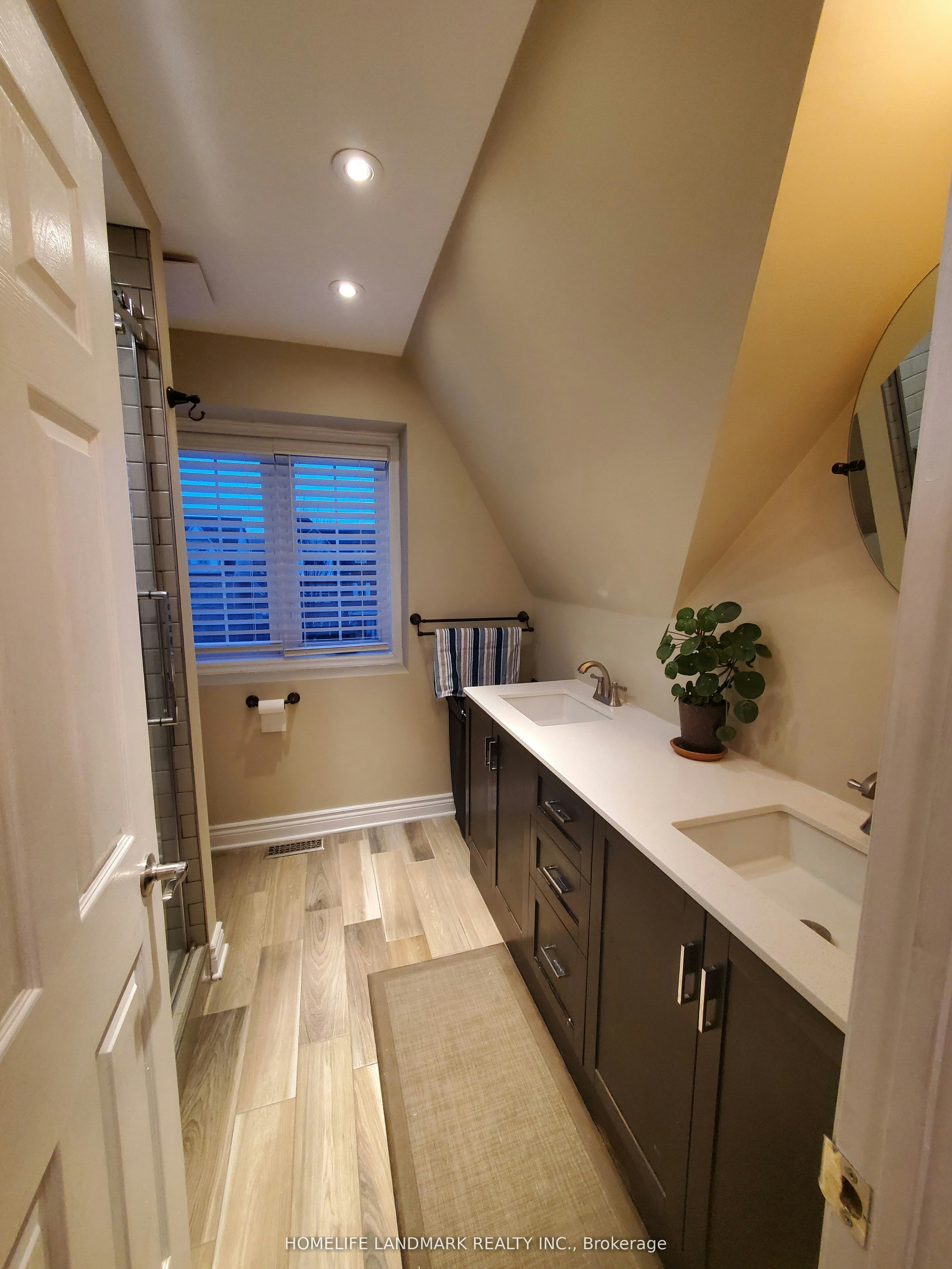 176 Glenashton Drive, Oakville, ON, L6H 6H6 - 12