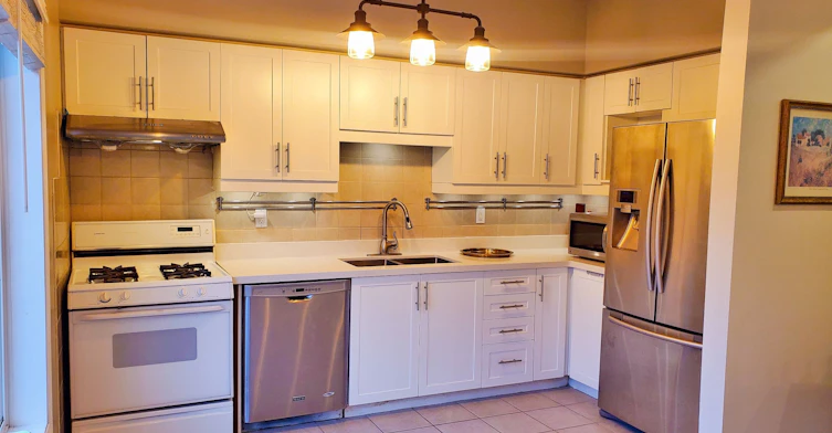 176 Glenashton Drive, Oakville, ON, L6H 6H6 - 5