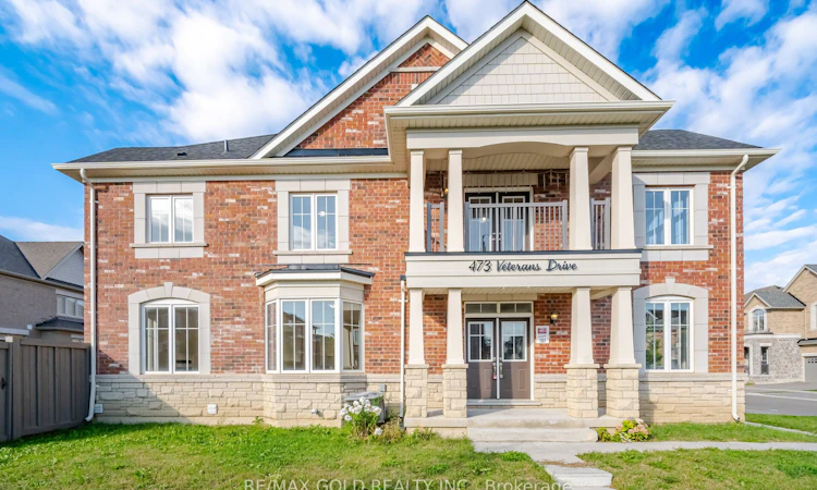 473 Veterans Drive E