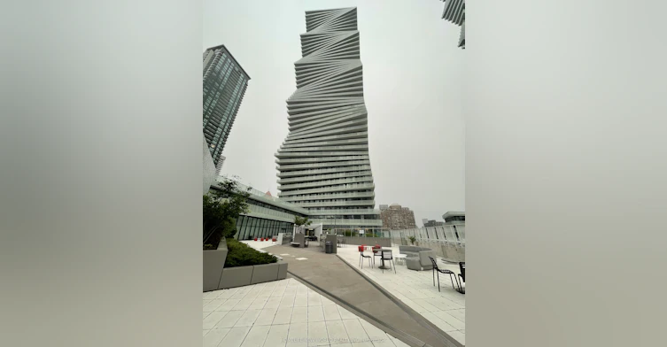 2109-3900 Confederation Parkway, Mississauga, ON, L5B 0M3 - 25