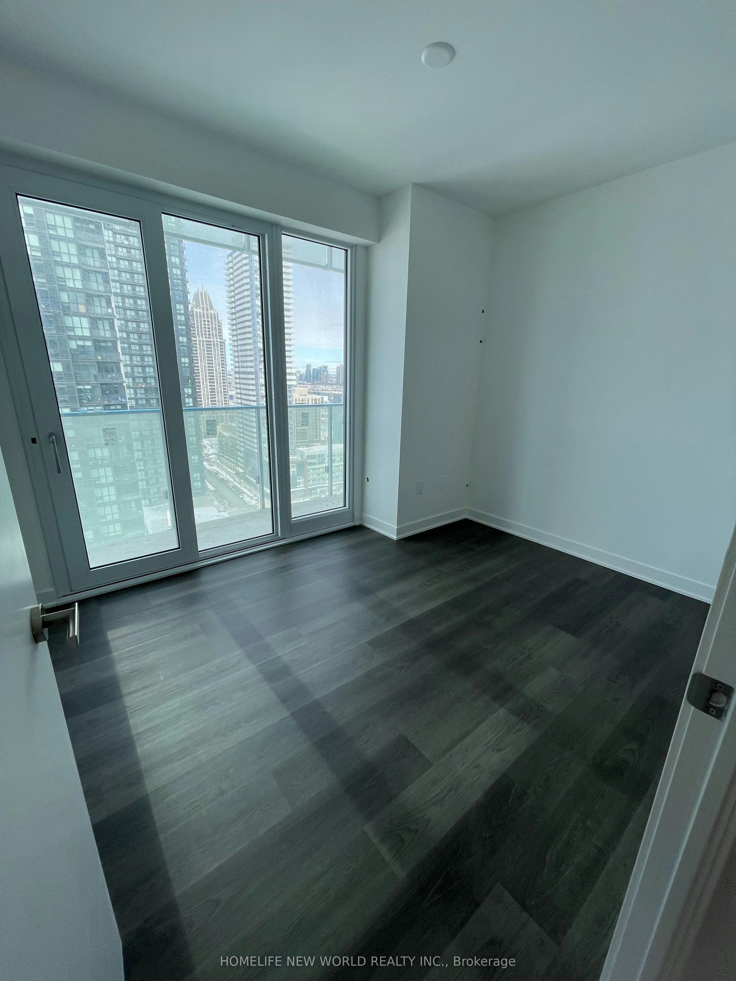 2109-3900 Confederation Parkway, Mississauga, ON, L5B 0M3 - 11