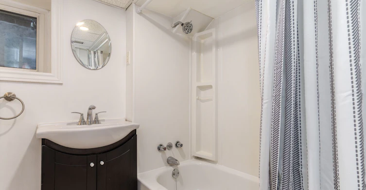 Bsmt-15 Indian Road Crescent, Toronto, ON, M6P 2E9 - 7