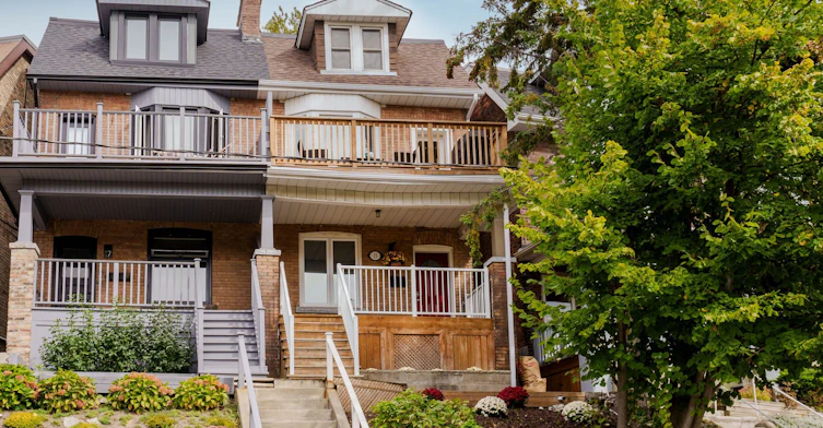 Bsmt-15 Indian Road Crescent, Toronto, ON, M6P 2E9