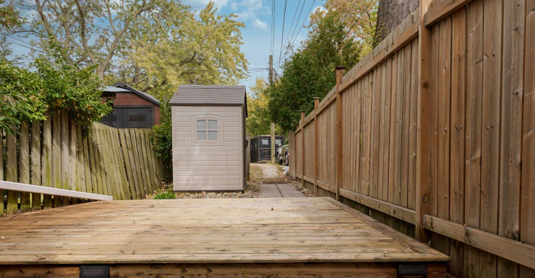 Bsmt-15 Indian Road Crescent, Toronto, ON, M6P 2E9 - 19