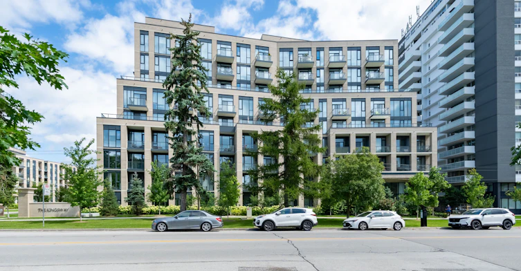 621-293 The Kingsway N/A, Toronto, ON, M9A 0E8