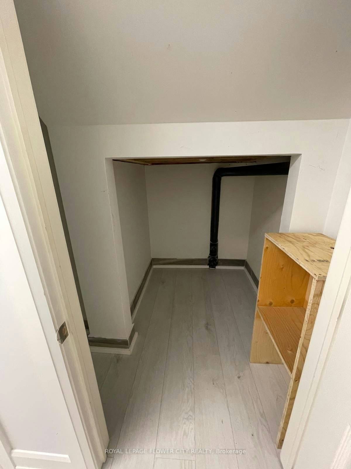 Lwr Lvl-18 Reuben Avenue N, Toronto, ON, M9M 1E5 - 8