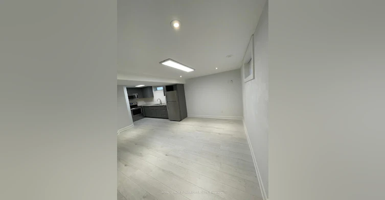 Lwr Lvl-18 Reuben Avenue N, Toronto, ON, M9M 1E5 - 14